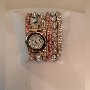 😊Brand new wrap bracelet, quartz movement, pink & white crystals, gold bezel
